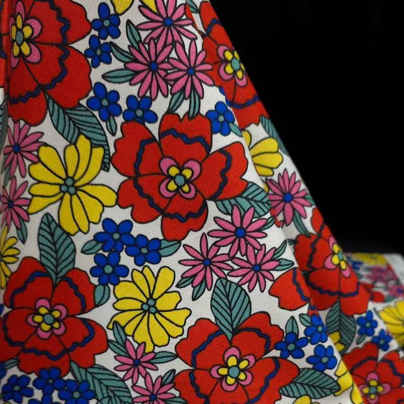 Canevas de coton floral rétro rouge | Oeko-Tex