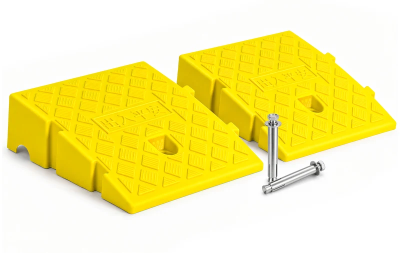 Lot de 2 Rampes de Trottoir en Polypropylene 25x27x7 cm Jaune