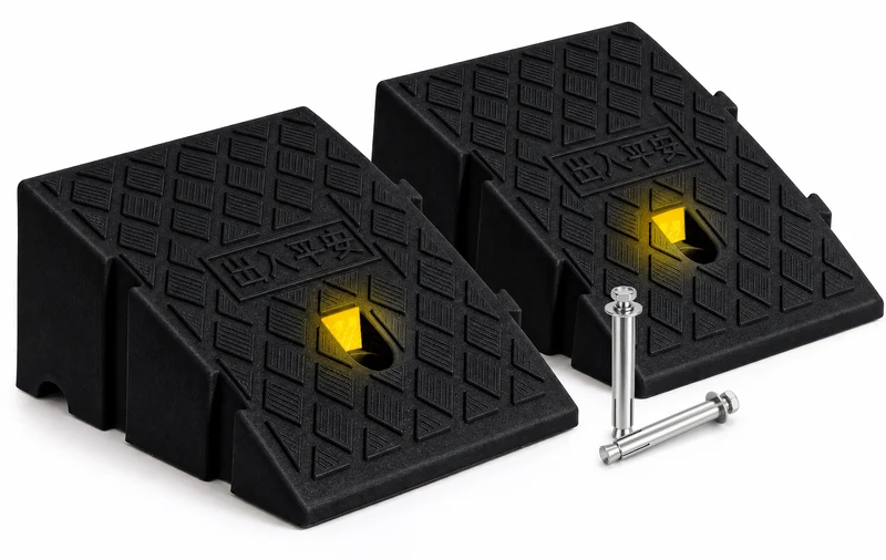 Lot de 2 Rampes de Trottoir en Polypropylene 25x27x13 cm Noir