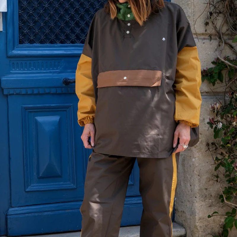 Poncho de pluie court Poule Party adulte Kaki