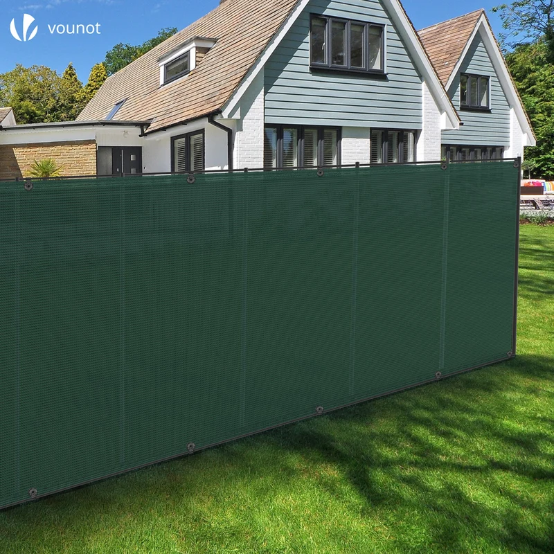 Brise vue occultant en HDPE 150g/m² 1.5x20m avec attaches de fixation vert
