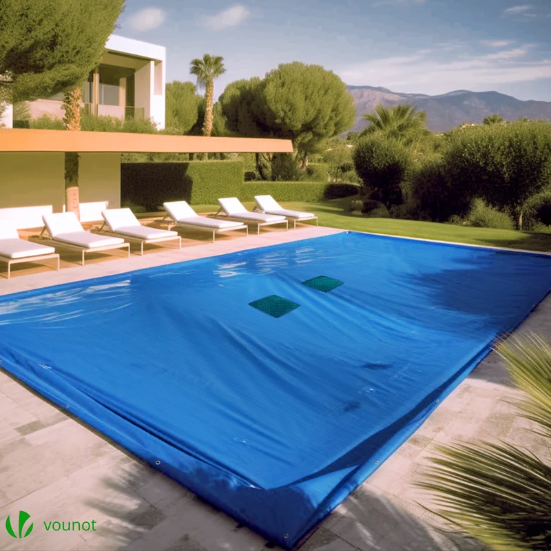Bache piscine rectangulaire double couche en Polyethylene 160 gr/m2 avec filet ecoulement 4x8m Bleue