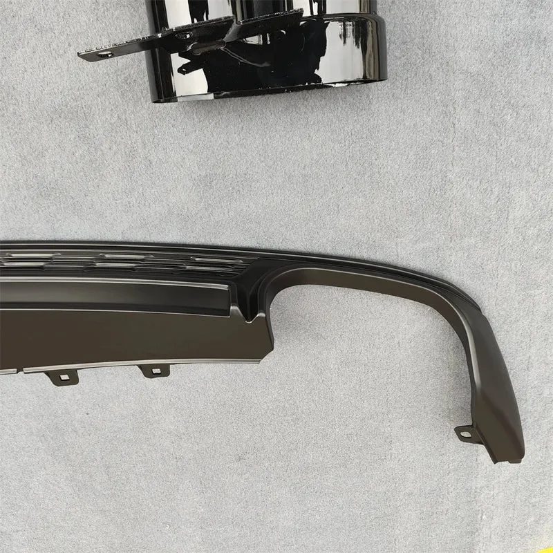 Diffuseur Arrière Audi A6 S6 C8 2019-2021 avec 4 Embouts Argent ou Noirs