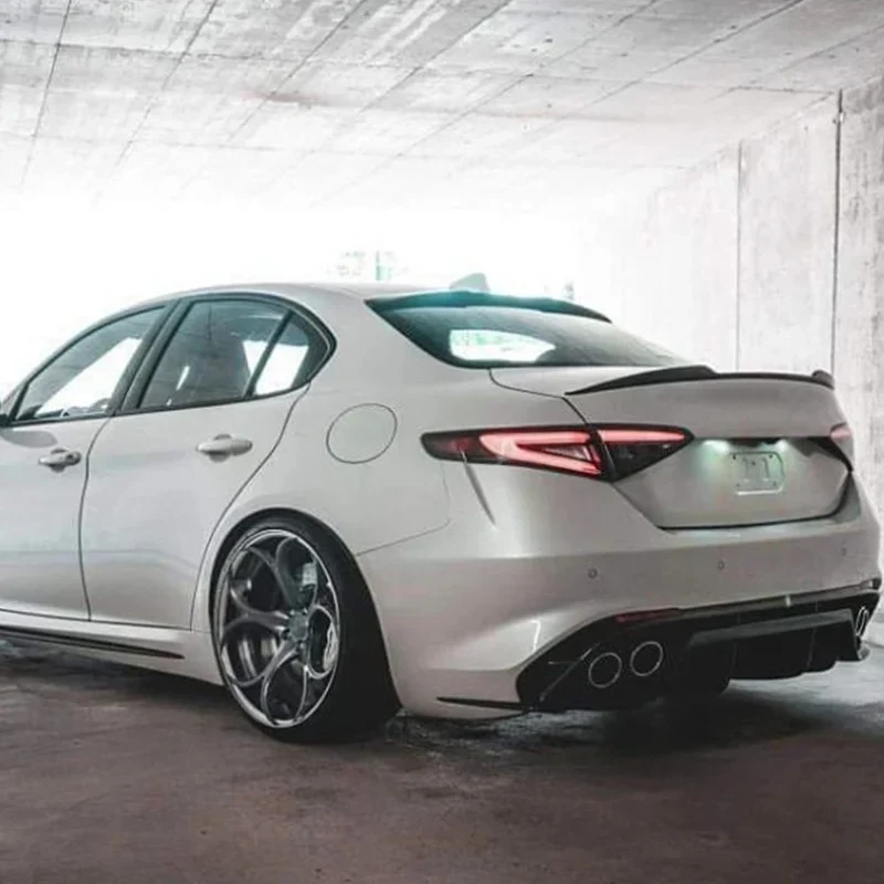 Becquet Queue de Canard Alfa Romeo Giulia 2015-2024