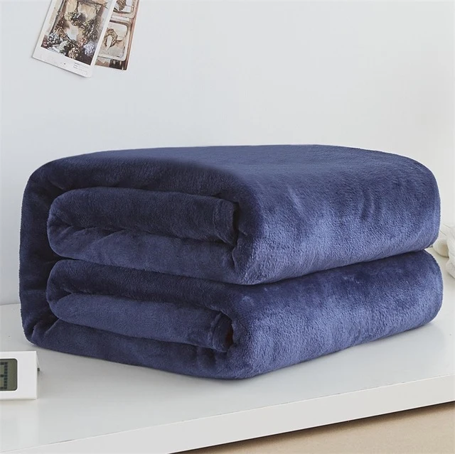 Plaid en Fausse Fourrure Bleu Nuit