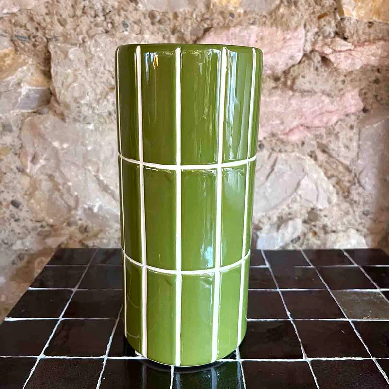VASE KARO KAKI