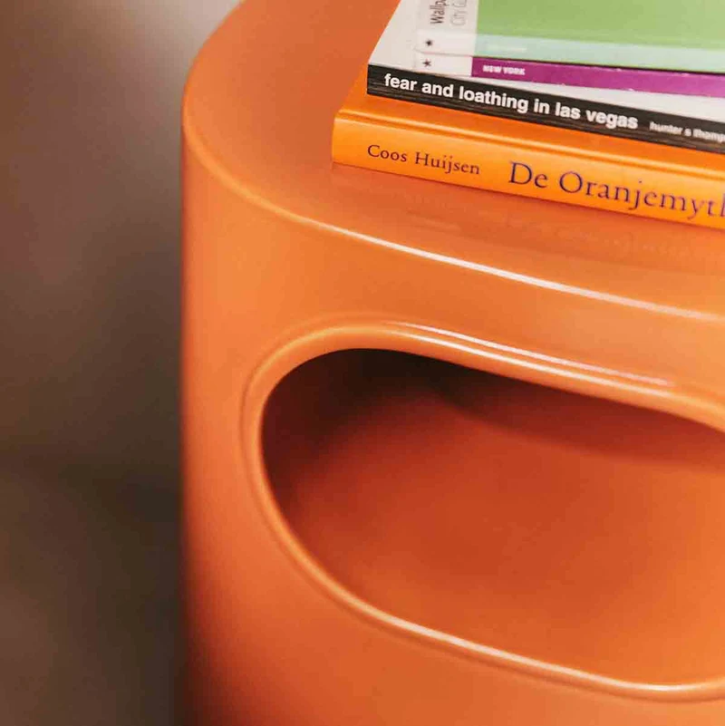 TABLE SPACE ORANGE