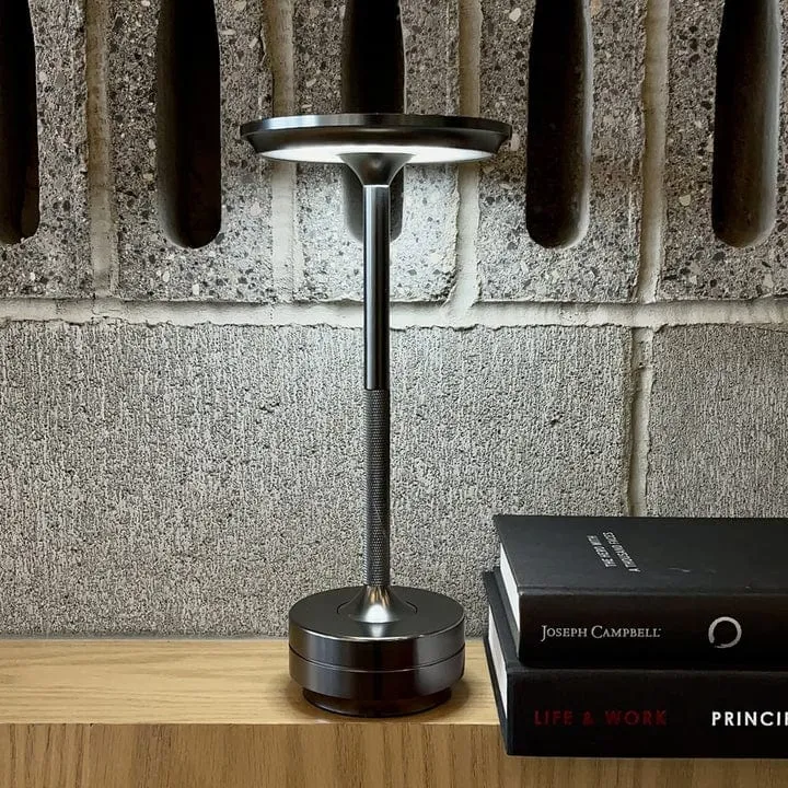 Lampe de table nordique sans fil