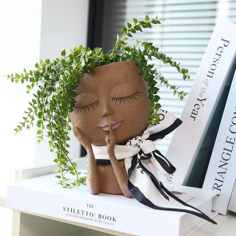 Pot de Fleurs Visage Artistique