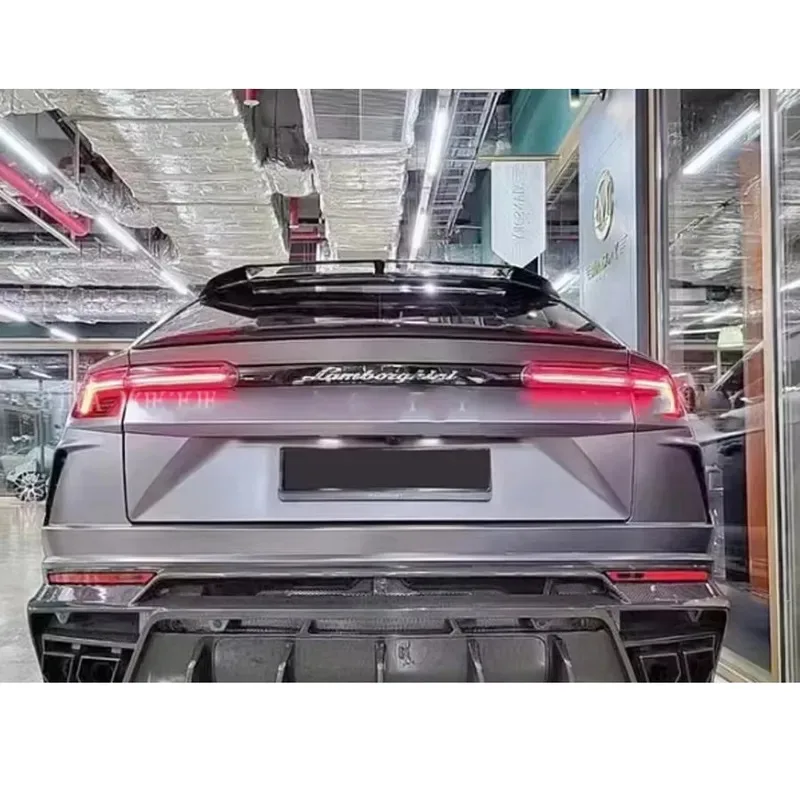 Becquet Lamborghini URUS Fibre de Carbone