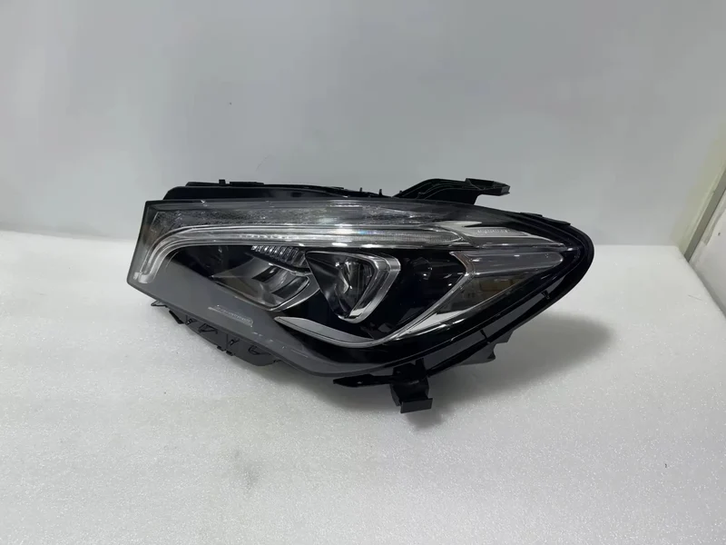 Phares LED Mercedes CLA W117 2016-2018