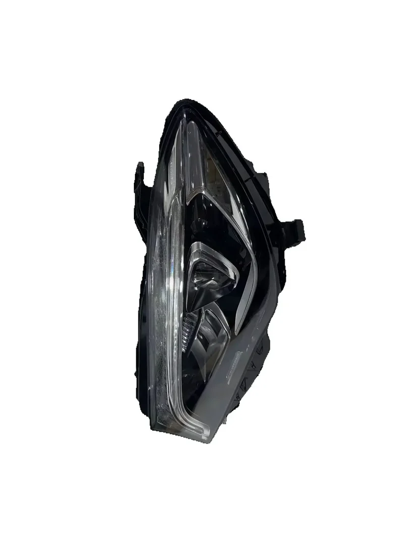 Phares LED Mercedes CLA W117 2016-2018