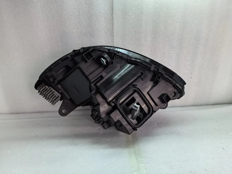 Phares LED Mercedes Classe C W205 2015-2018 gauche ou droite