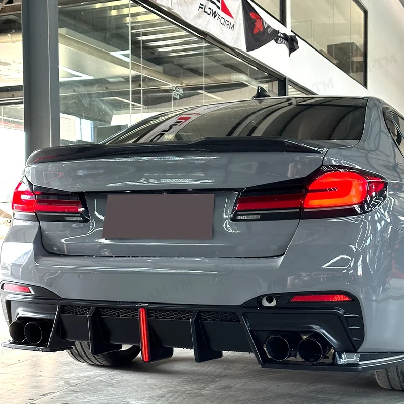 Kit Carrosserie BMW Série 5 G30 Noir Brillant LED