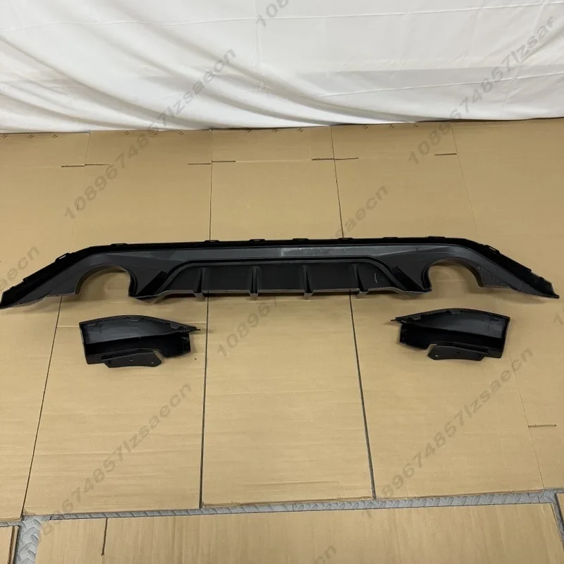 Diffuseur Arrière Ford Focus ST MK4 Hatchback 2018-2022