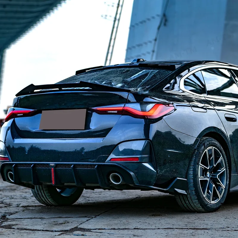 Kit Carrosserie Arrière Noir Brillant BMW Série 4 G26