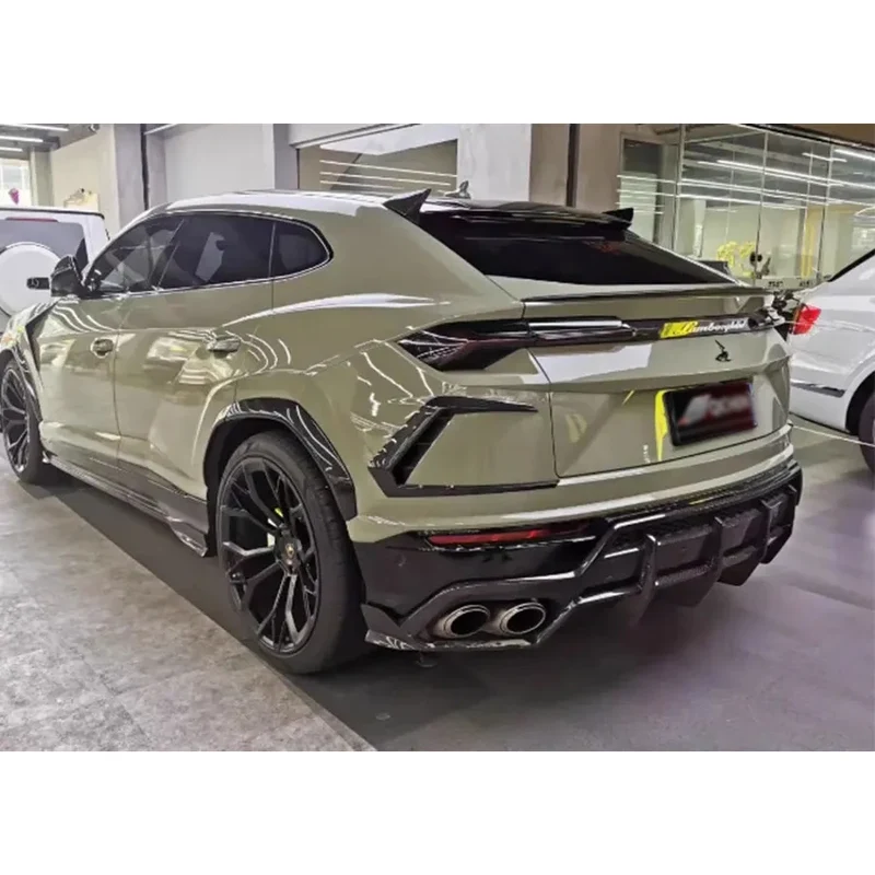 Diffuseur Pare-Choc Arrière Carbone Lamborghini Urus