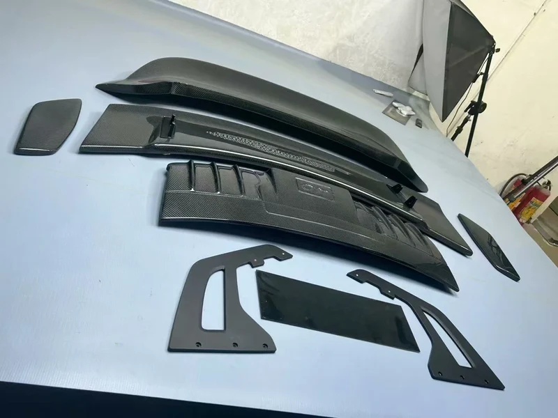 Aileron Arrière Carbone Porsche 911 992 Carrera GT3 2019-2023