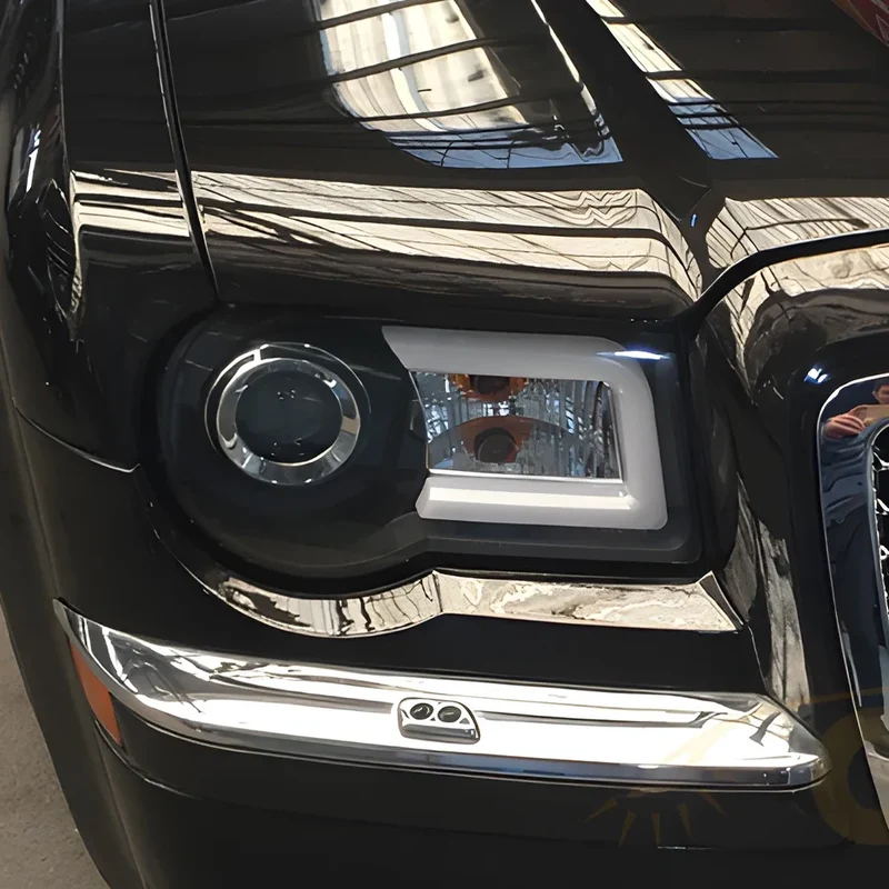 Phares LED Chrysler 300C Lentille Projecteur