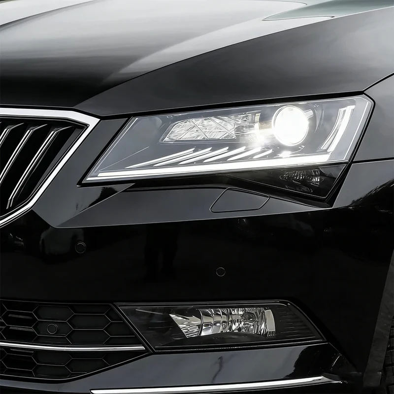 Phares LED Skoda Superb Animation Démarrage