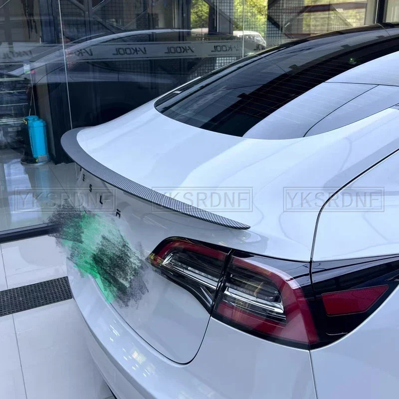 Becquet Coffre Tesla Model 3 Y ABS Performance