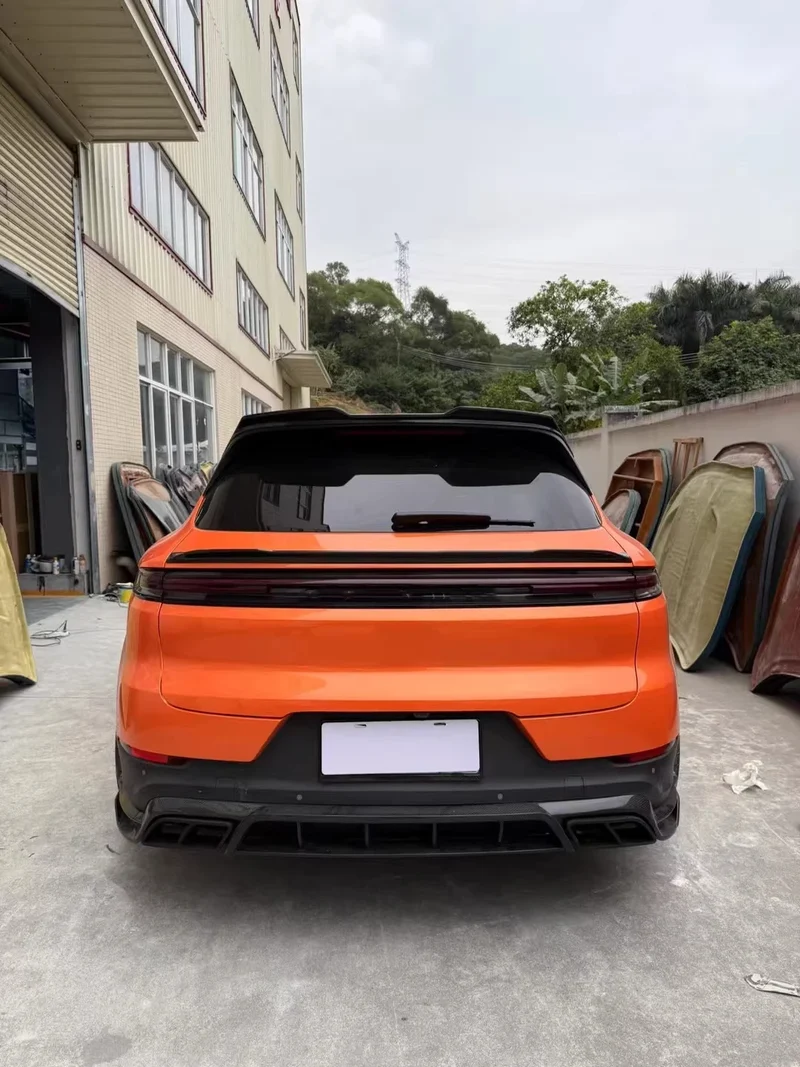 Becquet Fibre Carbone Porsche Cayenne 9Y0 2018-2024