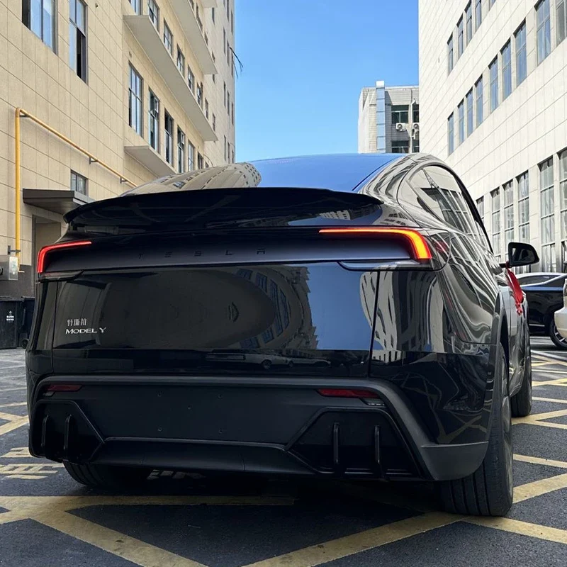 Diffuseur Arriere Tesla Model Y Juniper 2025