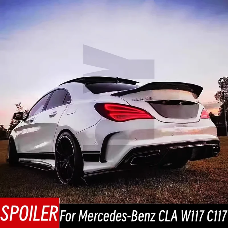Becquet Coffre Carbone Mercedes CLA W117 C117