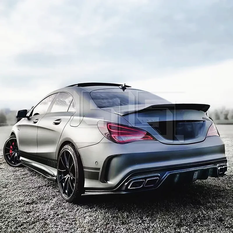 Becquet Coffre Carbone Mercedes CLA W117 C117