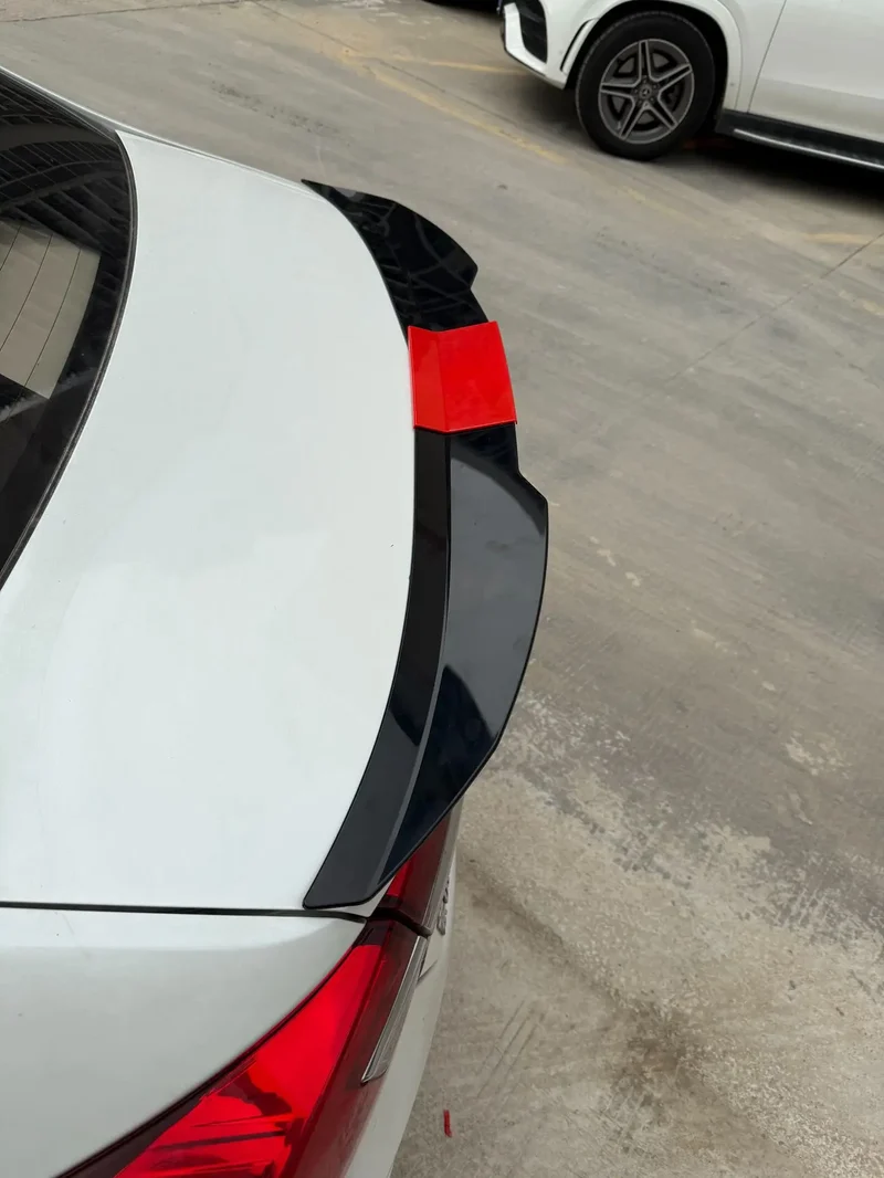 Becquet universel réglable 115-125 cm BMW Audi Tesla 3 pièces