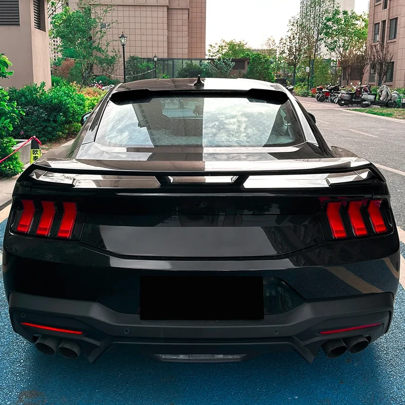 Becquet Ford Mustang MK7 2024-2025 Trunk Roof Sport