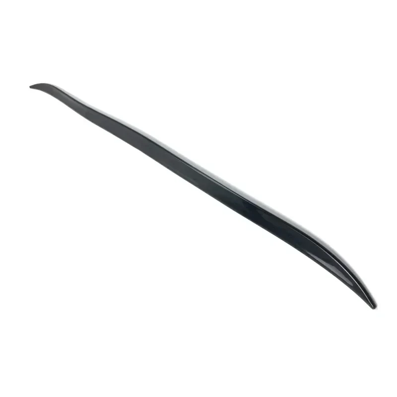 Becquet Universel Souple 1.2M Carbone Adhésif