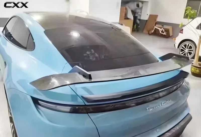 Becquet Coffre Porsche Taycan Carbone 2019-2023