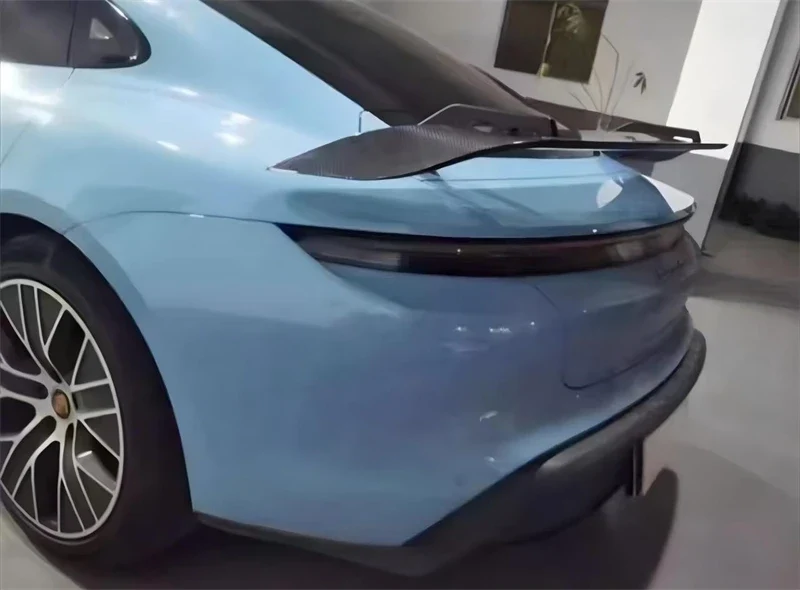 Becquet Coffre Porsche Taycan Carbone 2019-2023