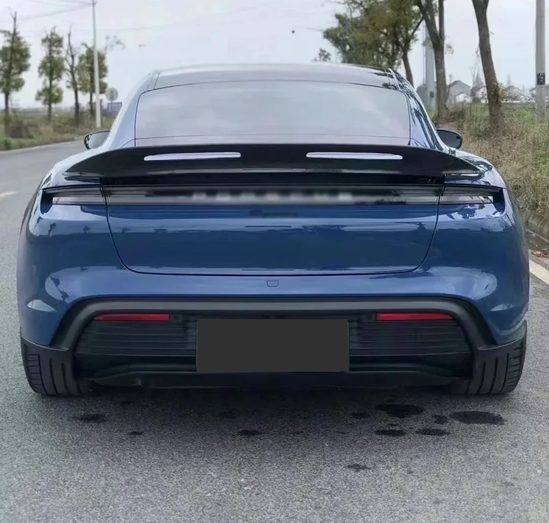 Becquet Carbone Porsche Taycan Tail Fins 2019-2024