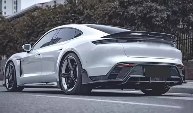 Becquet Carbone Porsche Taycan Tail Fins 2019-2024
