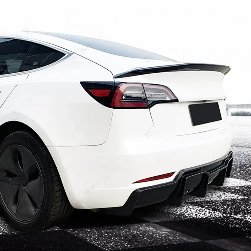 Becquet Tesla Model 3 V Style Carbone 2017-2022