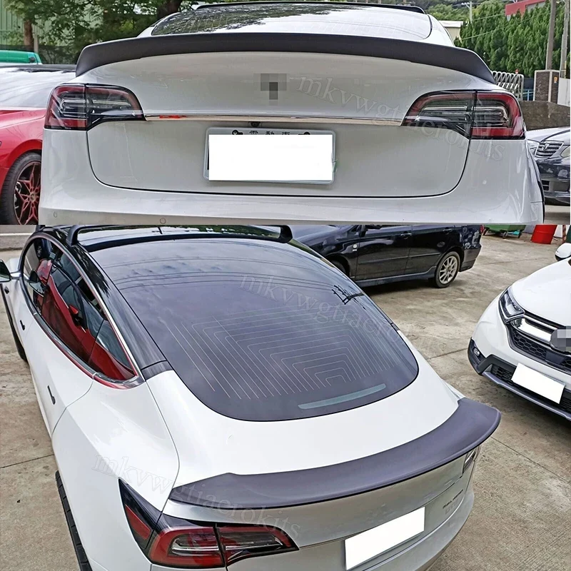 Becquet Tesla Model 3 V Style Carbone 2017-2022