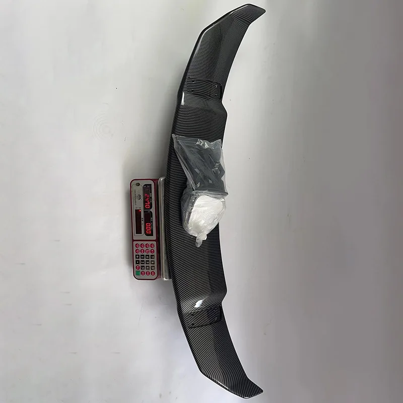 Becquet Aileron GT Universel Sport Berline Look Carbone