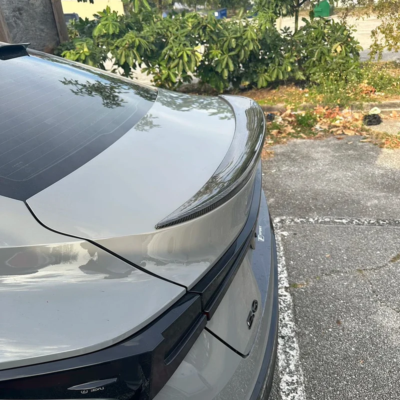 Becquet Carbone Lexus IS300 IS350 IS500 2022-2025