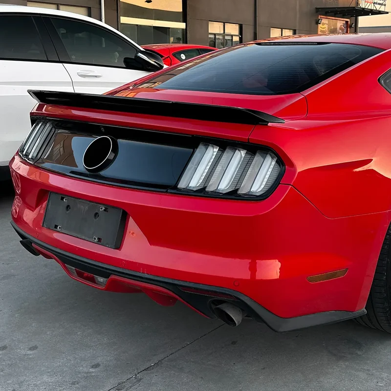 Becquet Coffre Ford Mustang MK6 Decklid 2015-2022