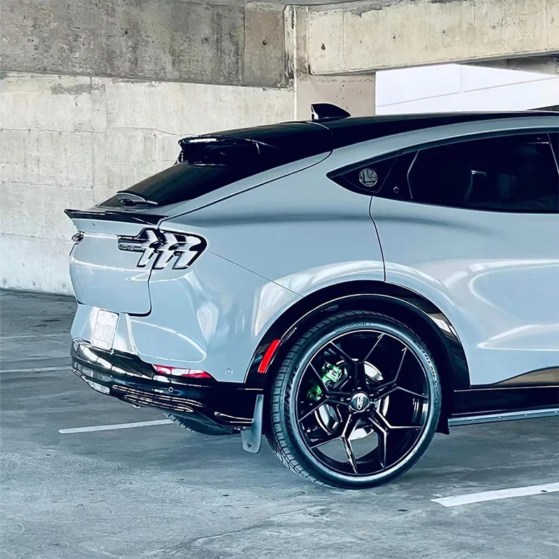 Becquet Ford Mustang Mach-E ABS 2021-2024