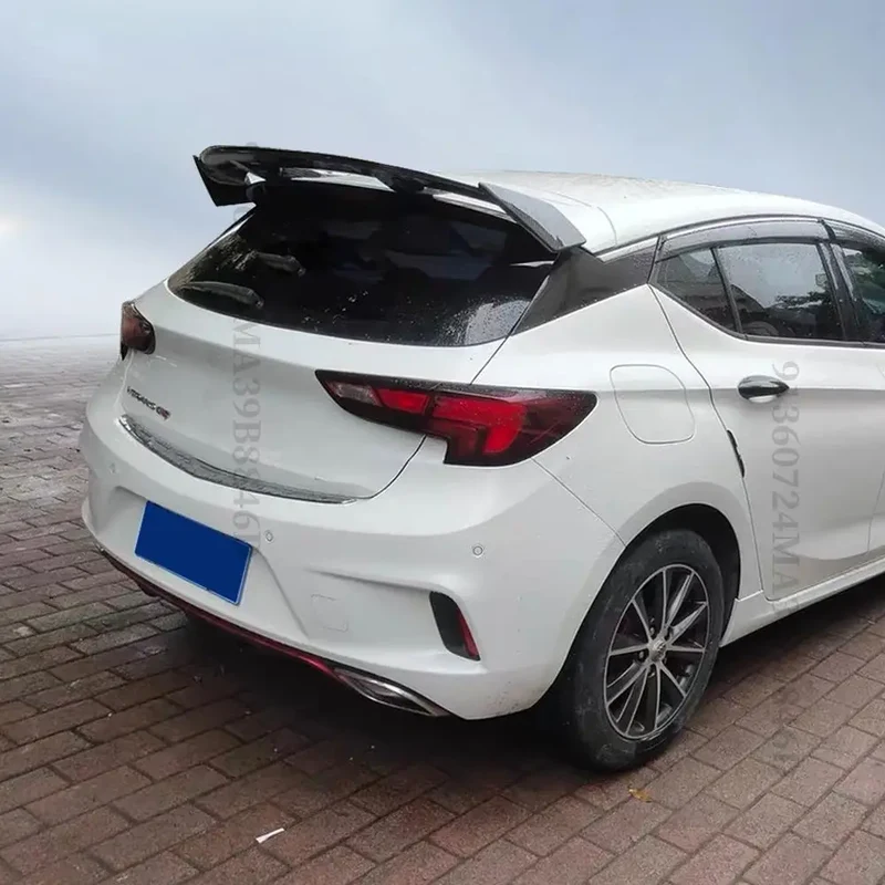 Becquet Universel Hatchback SUV GT Racing