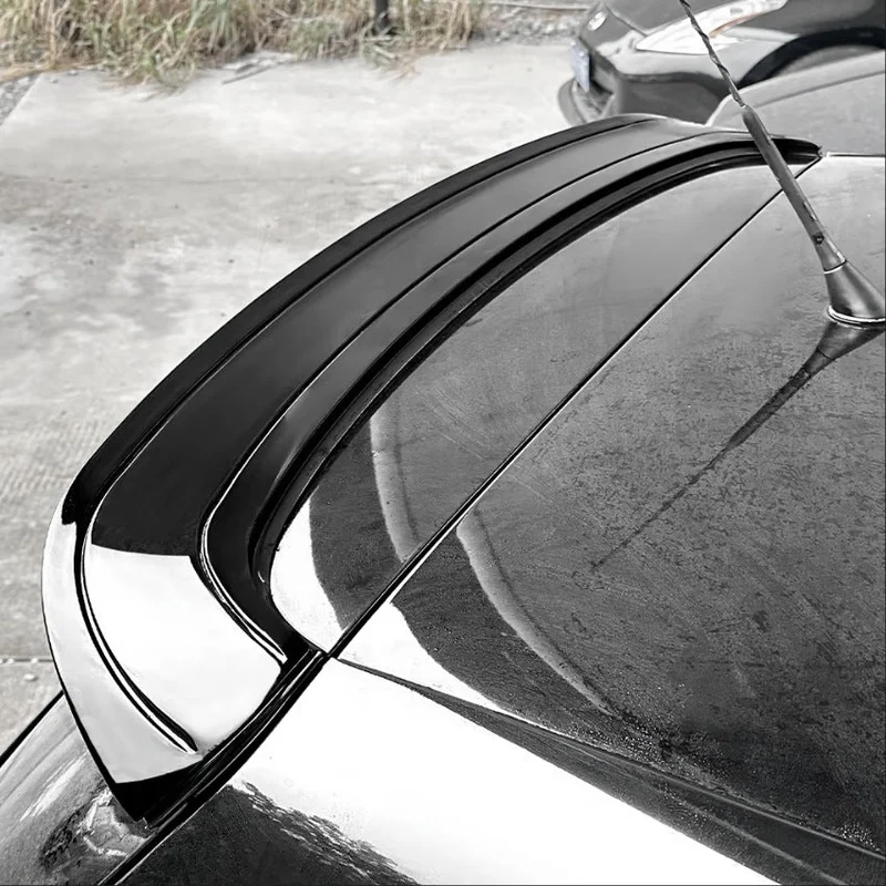 Becquet Aileron VW Golf 5 2003-2008 Noir Piano