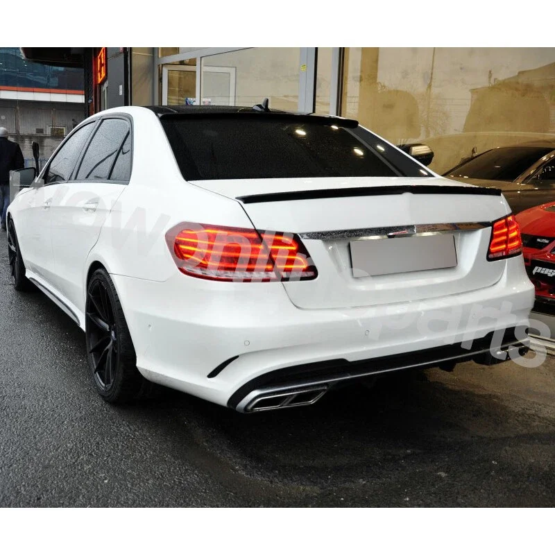 Becquet Mercedes Classe E W212 AMG 2010-2016 Carbone