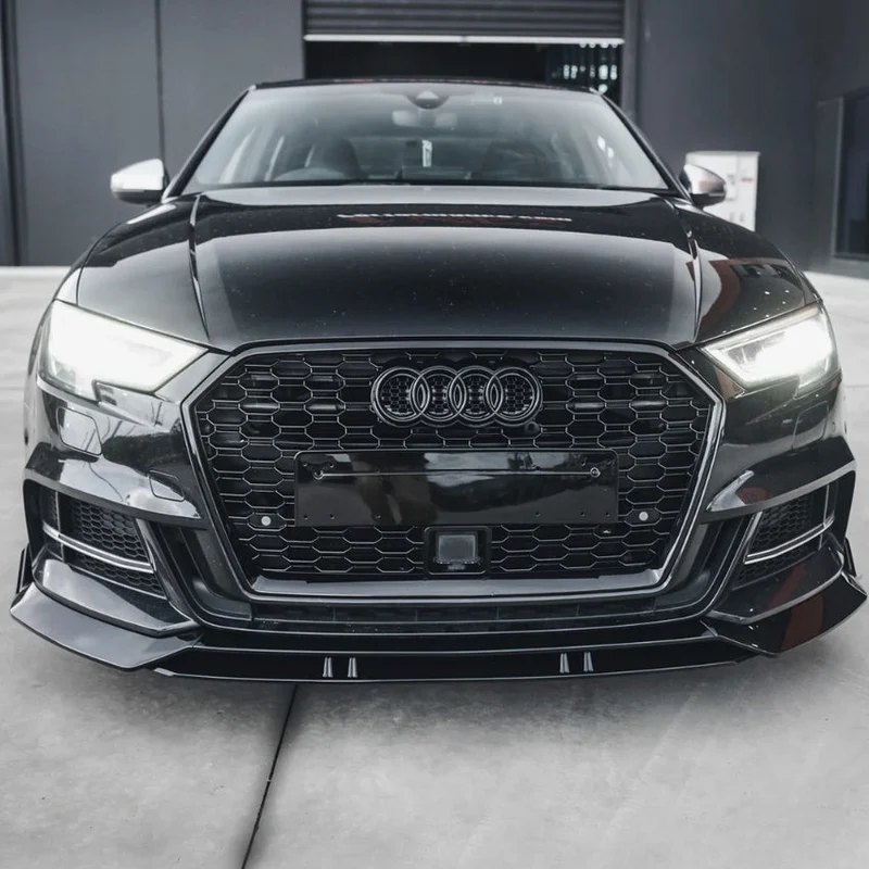 Calandre Noire Nid Abeille Style RS3 Audi A3 S3 8V