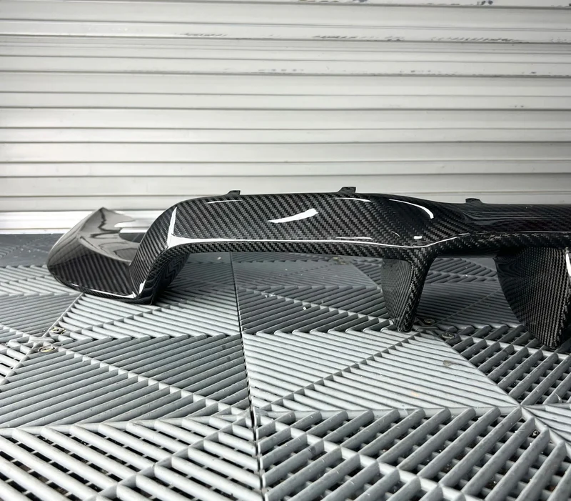 Diffuseur V-Style Carbone Noir BMW M2 F87