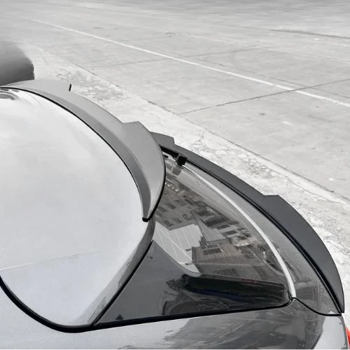 Spoiler Becquet Arrière Audi Q3 / RSQ3 FY Noir