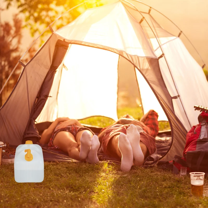 Bidon d'eau douce portable camping 38 x 22 x 39 cm avec robinet rotatif pratique en plastique blanc 13_0010601
