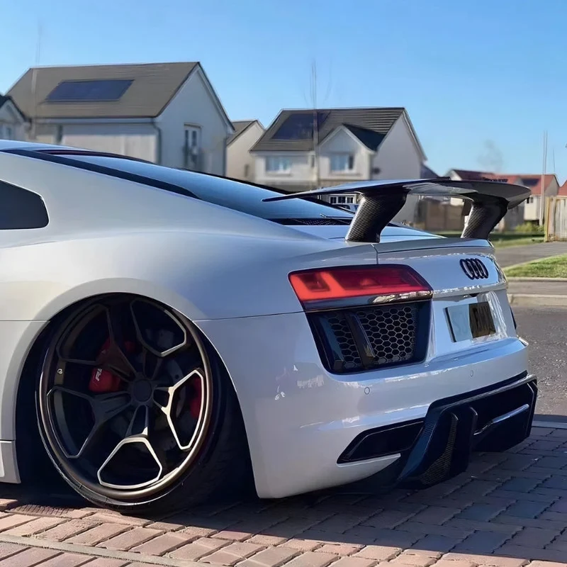 Spoiler Aileron Arriere Carbone Audi R8 4S Vorsteiner
